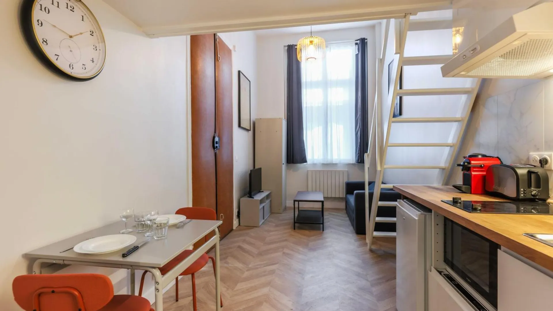 Charming Appt 8Rd De Paris Apartment France